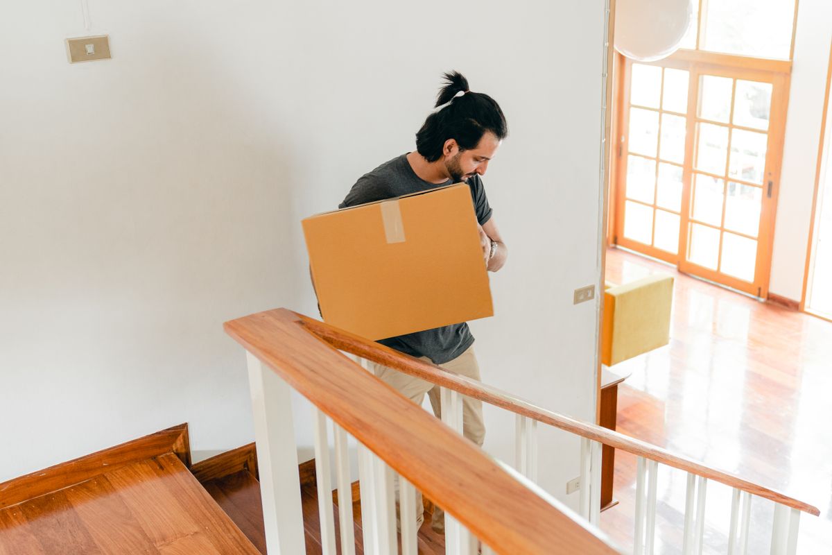 Aides au déménagement (CAF, employeur, Action Logement) : comment en bénéficier ?
