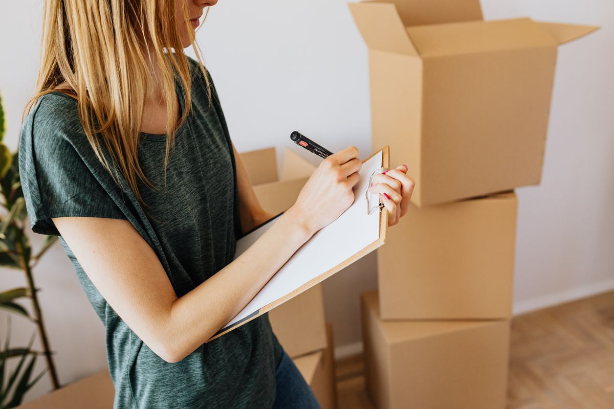 Checklist déménagement : que faire 2 mois, 1 mois et 1 semaine avant