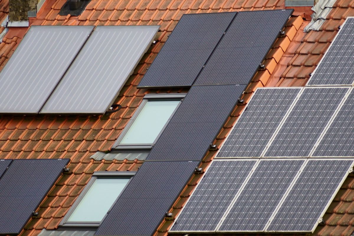 Panneaux solaires : rentabilité, prix et aides en 2026