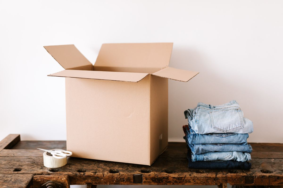 Déménager seul ou avec un déménageur : comparatif et calcul de rentabilité