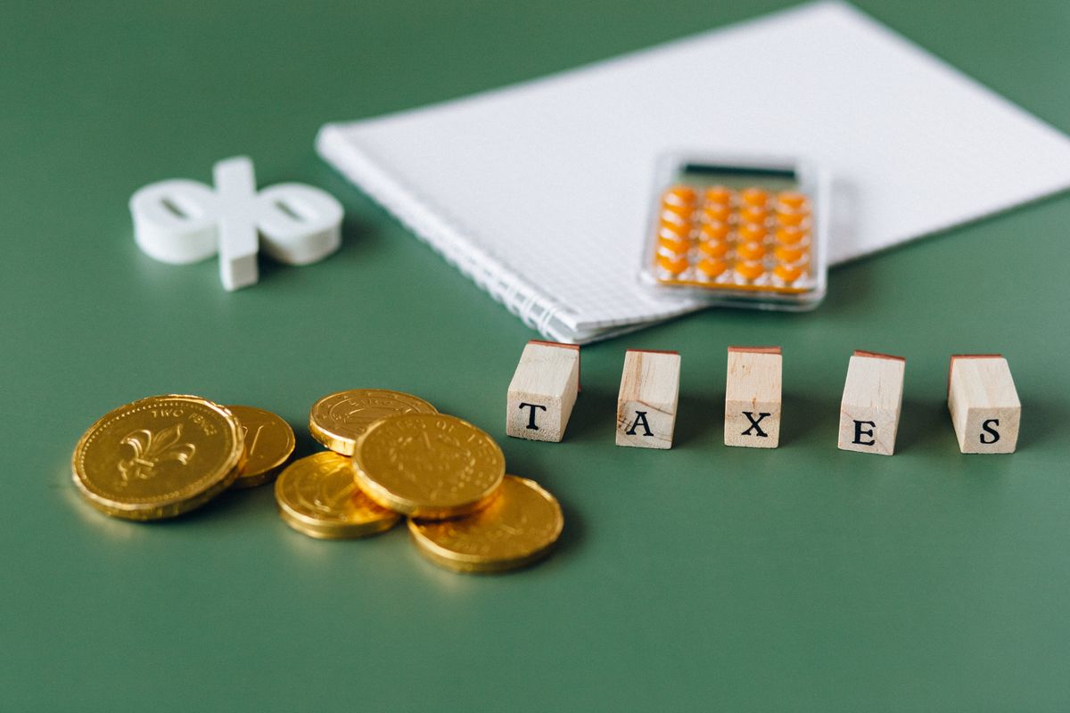 Taxe foncière 2026 : calcul, hausses et exonérations