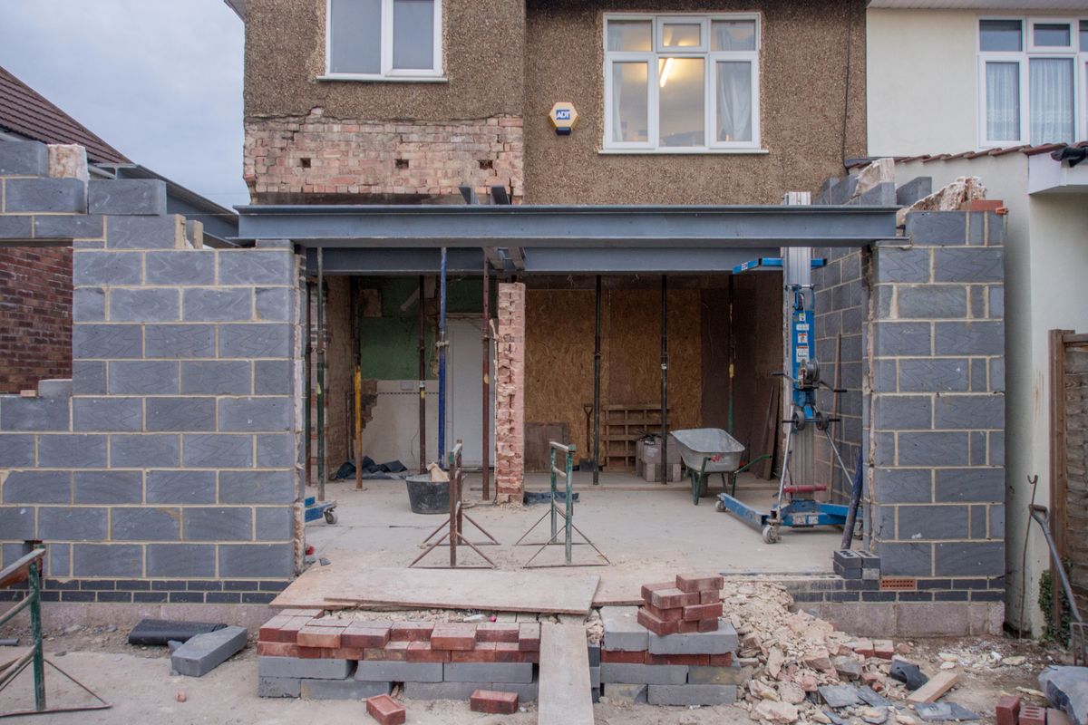 Extension de maison : prix au m² et permis de construire